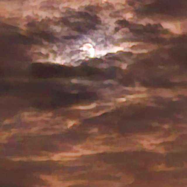 Photos Nuageux. Prévisions météo avec de superbes photos de Seni de Velbert