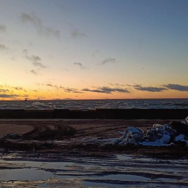 Fotografii cu Soare. Prognoze meteo cu poze minunate făcute de Elisey în Ust Luga Ferry Port