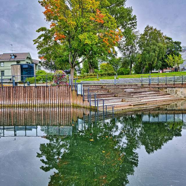 Weather forecasts with beautiful photos by Rozhman Piran