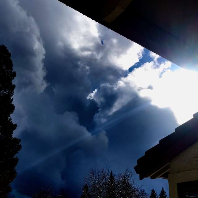 Прогнозы погоды с чудесными фотографиями, сделанными Ghostroku