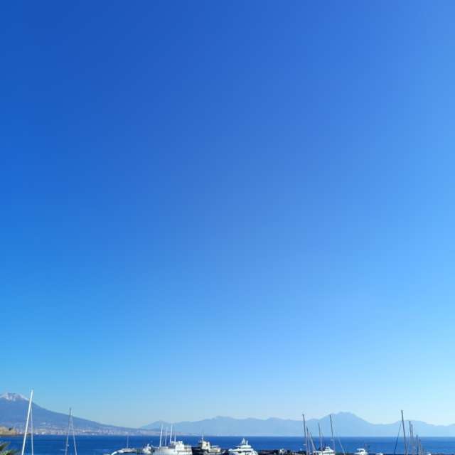 Weather forecasts with beautiful photos by Andbot_