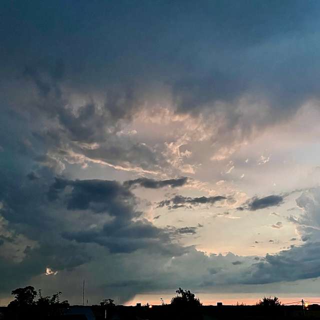 Wettervorhersagen mit schönen Fotos von Dmitry8