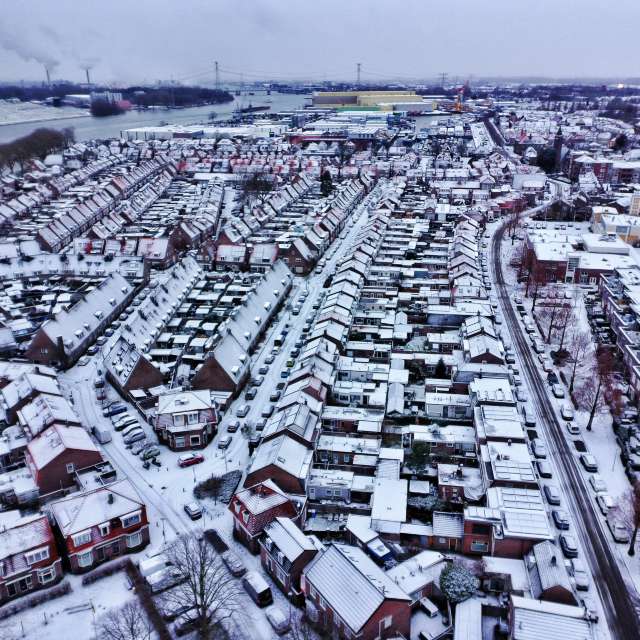 Cold. Weather forecasts with beautiful photos by Laurens de Waard Photos in World