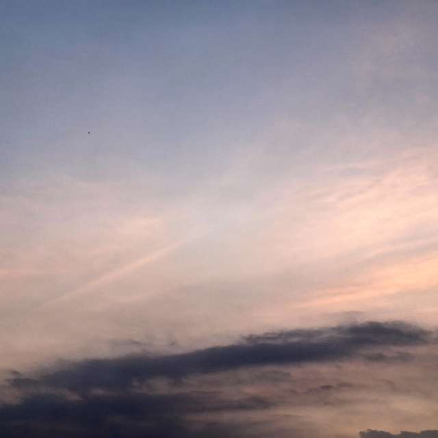 Sun. Weather forecasts with beautiful photos by Wen-ya Huang Photos in Kaohsiung City