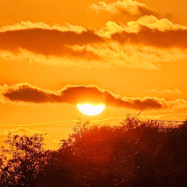 世界の天気写真. Seniの美しい写真による天気予報