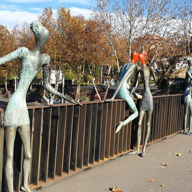 Hình ảnh Building. Dự báo thời tiết với những bức ảnh đẹp của Mircea ở Isani Street