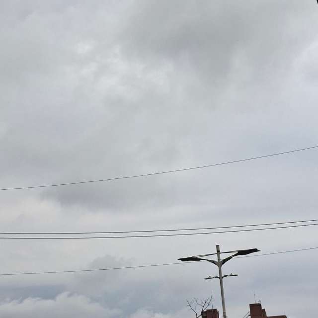 Intersection. Weather forecasts with beautiful photos by Wen-ya Huang Photos in Kaohsiung City