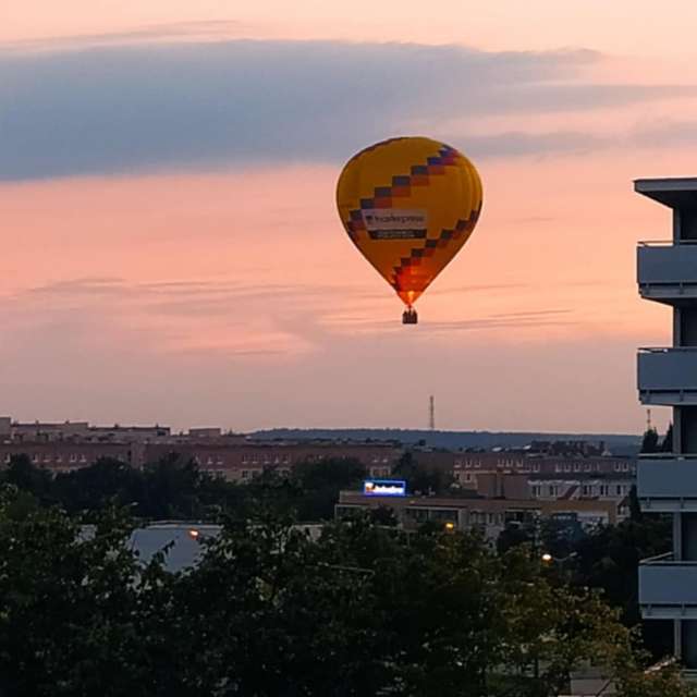 Ania-12の美しい写真による天気予報