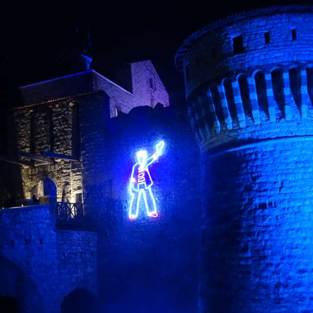 Weather forecasts with beautiful photos by Rikar Gartzia